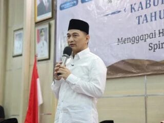 Wakil Gubernur Banten, A. Dimyati Natakusumah, mengingatkan jamaah haji Kloter 33 untuk fokus dalam ibadah dan bersabar menghadapi tantangan.