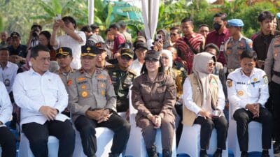 Peluncuran Koperasi Desa Merah Putih di Banten, didukung oleh pemerintah dan kepolisian, bertujuan meningkatkan ekonomi lokal.