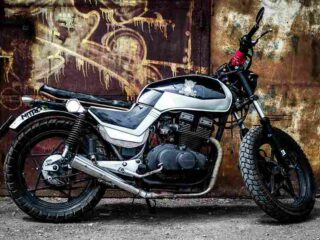 Modifikasi motor di Indonesia semakin berkembang, menjadi bagian dari gaya hidup dan identitas komunitas. Temukan tren terbaru di Pit Lane Mag!