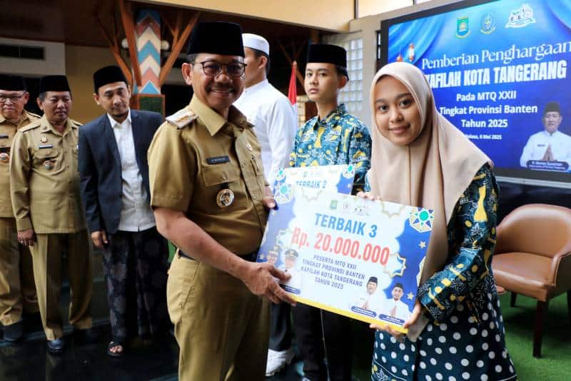 Kafilah Kota Tangerang meraih posisi tiga besar di MTQ XXII Provinsi Banten 2025, mendapatkan apresiasi dari Wali Kota H. Sachrudin.