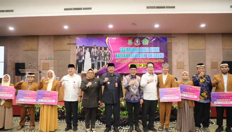 Bupati Tangerang merayakan Juara Umum MTQ XXII Provinsi Banten 2025, menekankan pentingnya persiapan dan kecintaan terhadap Al-Qur'an.