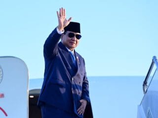 Hasil survei terbaru menunjukkan 81% masyarakat puas dengan pemerintahan Prabowo, meski tantangan ekonomi masih menjadi perhatian.
