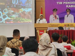 Wakil Bupati Tangerang, Intan Nurul Hikmah, membuka High Level Meeting TPID 2025, menekankan pentingnya stabilitas ekonomi daerah.