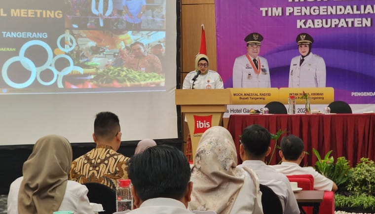Wakil Bupati Tangerang, Intan Nurul Hikmah, membuka High Level Meeting TPID 2025, menekankan pentingnya stabilitas ekonomi daerah.