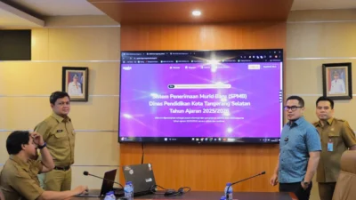 Wakil Wali Kota Tangsel, Pilar Saga Ichsan, memastikan kesiapan server dan infrastruktur digital Diskominfo untuk SPMB 2025
