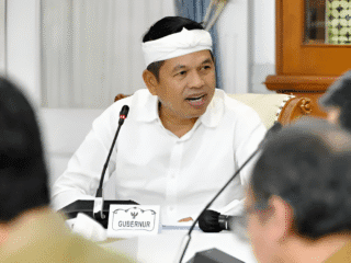 Barak Militer untuk Pelajar Dipersoalkan, Gubernur Dedi Mulyadi: “Jangan Dihadapi dengan Emosi”