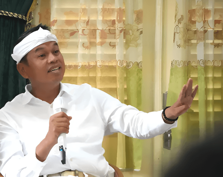 Dedi Mulyadi siapkan bantuan Rp3,6 juta per siswa miskin ekstrem di Jawa Barat. Total anggaran Rp75 miliar disalurkan untuk pendidikan.