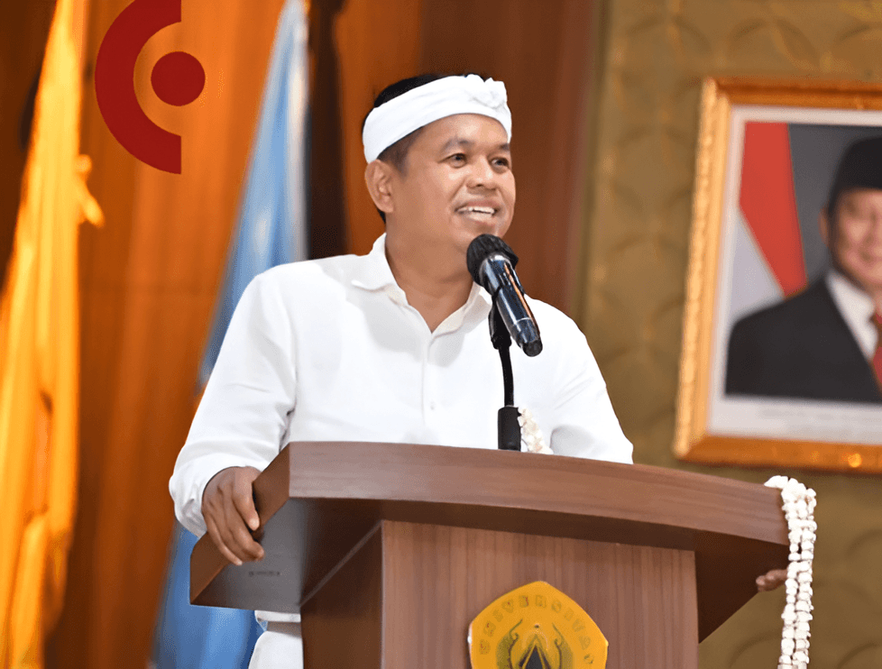 Dedi Mulyadi perpanjang program pengampunan pajak kendaraan di Jawa Barat hingga 30 September 2025. Simak syarat dan ketentuannya.