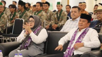 Dalam pelantikan HMI Kabupaten Tangerang, Bupati Maesyal Rasyid mengajak mahasiswa berkolaborasi dan menyampaikan kritik konstruktif.