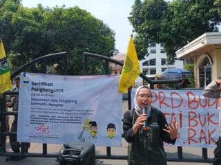 SEMMI Tangerang menanggapi tuduhan penolakan bertemu Wali Kota Sachrudin setelah aksi demonstrasi, menekankan pentingnya mendengarkan aspirasi