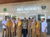 Gubernur Banten, Andra Soni, meninjau pelaksanaan SPMB 2025/2026 di SMAN 1 dan SMKN 1 Kota Serang, memastikan persiapan maksimal.