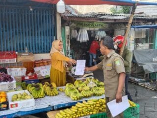 Pemkot Tangerang melalui Tramtib Kecamatan Tangerang melaksanakan sosialisasi untuk menata kawasan Pasar Anyar agar lebih tertib dan nyaman