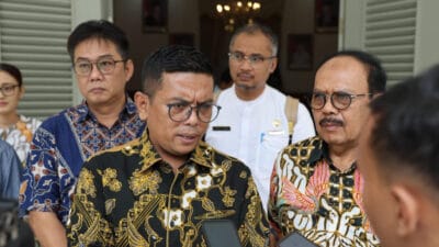 Pemprov Banten dorong ketahanan pangan lewat program KAKIJATOL dengan menanam jagung di kanan kiri jalan tol.