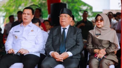 Wali Kota Tangerang Selatan, Benyamin Davnie, hadir dalam upacara pembukaan Latsitarda Nusantara XLV/2025 di Kota Serang.