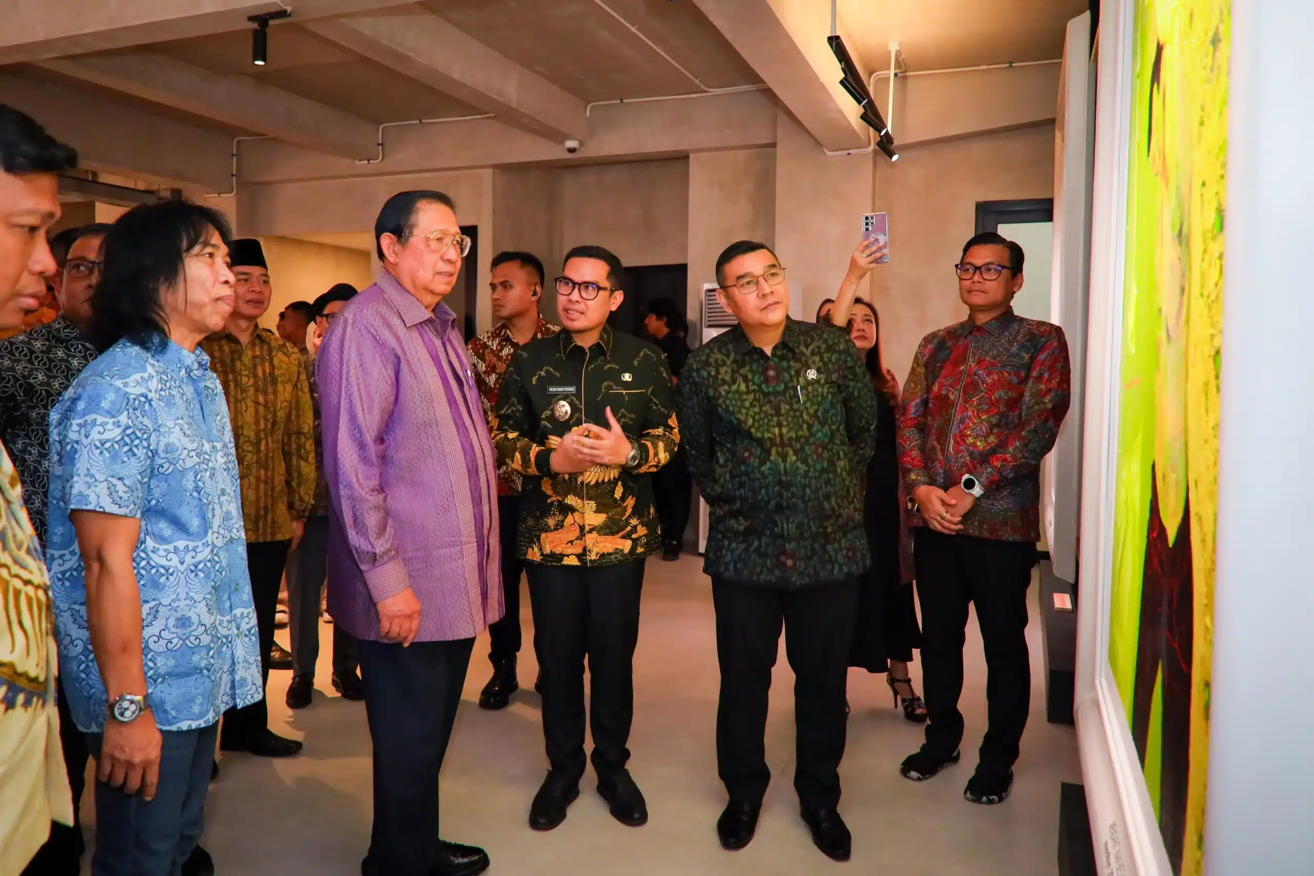 STASA Gallery di Tangsel, yang didukung penuh oleh pemerintah kota, menjadi ruang kreatif yang menggabungkan seni dan pemberdayaan UMKM.