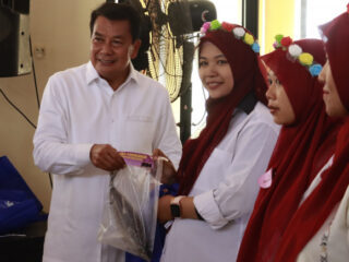 Pemkab Tangerang berhasil turunkan angka stunting jadi 7,3% lewat Gerakan Ibu Hamil Sehat dan layanan kesehatan ibu serta balita.