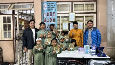 TIDAR Tangsel rayakan HUT ke-17 dengan membagikan 100 makanan dan 50 mushaf Al-Qur’an ke masjid dan yayasan di Tangsel.
