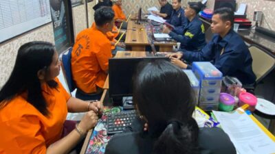 Polda Banten ungkap kasus perdagangan orang di Rajeg, amankan para tersangka dan korban yang dieksploitasi di rumah kos.