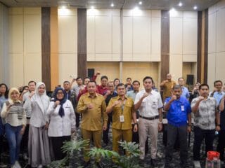 Disnaker Kabupaten Tangerang gelar bimtek PP dan PKB untuk dorong tertib administrasi ketenagakerjaan dan hubungan kerja yang adil.