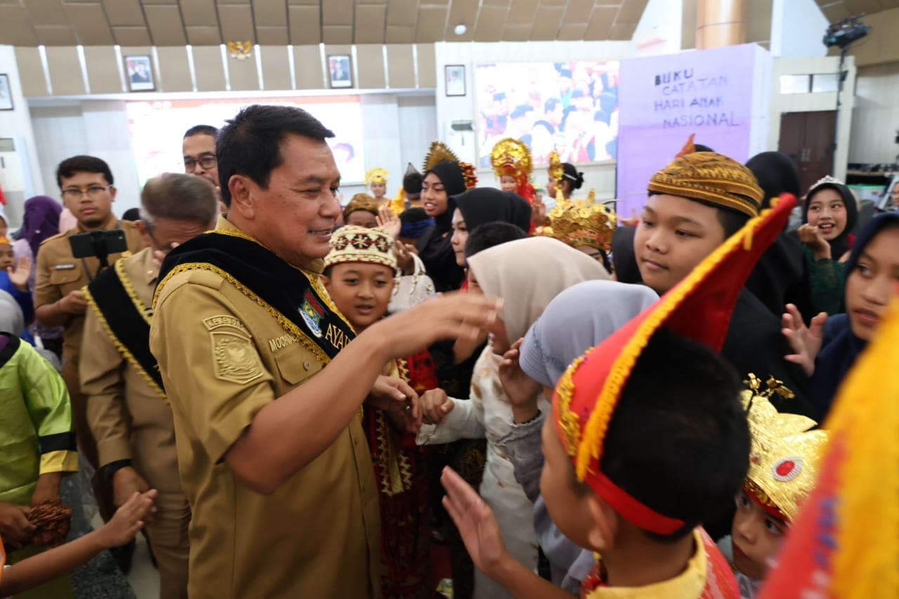 Bupati dan Wakil Bupati Tangerang hadiri puncak HAN 2025, serukan perlindungan anak dan serahkan penghargaan kepada para mitra