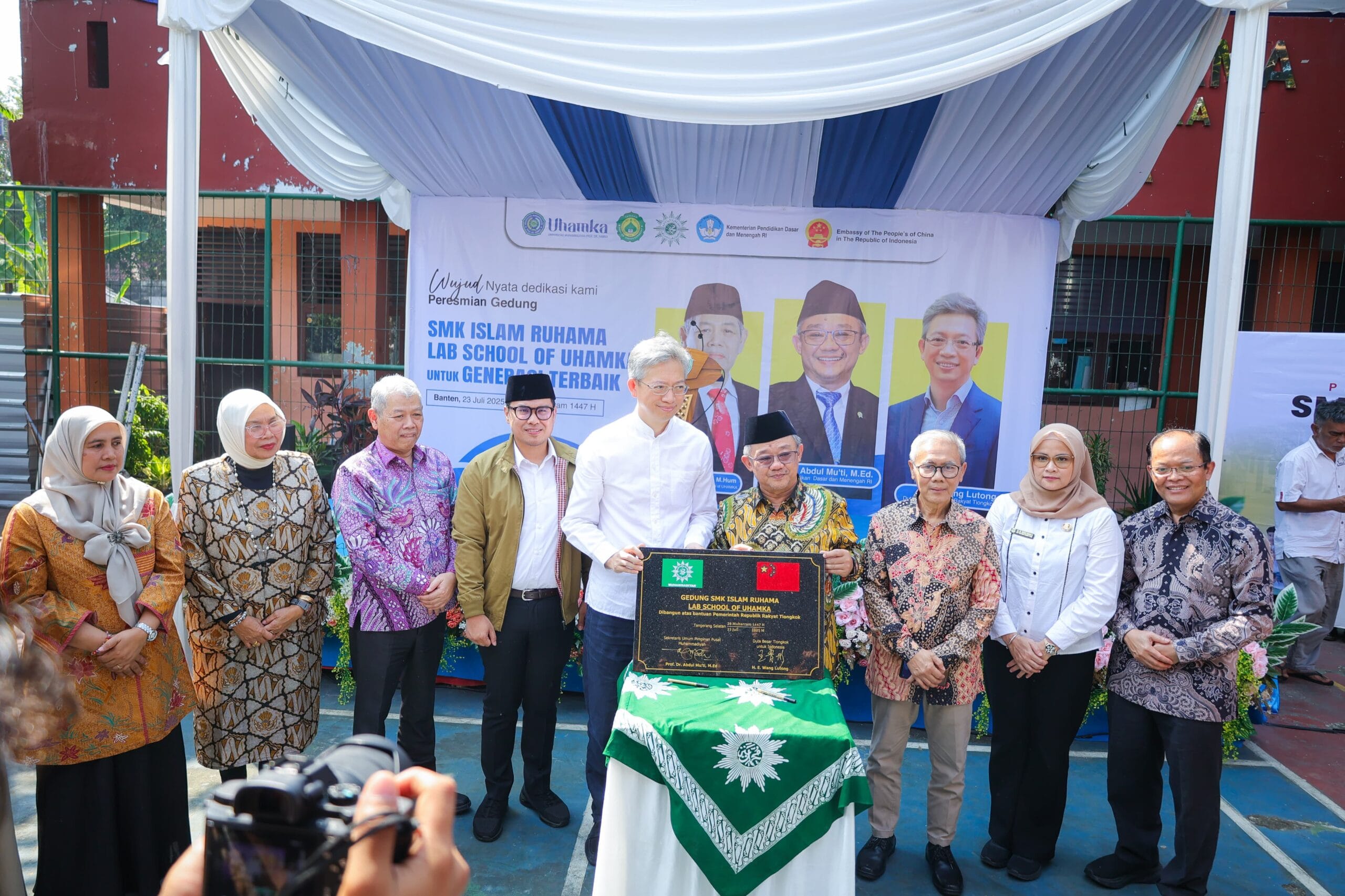 Bantuan Tiongkok untuk SMK Ruhama Uhamka disambut Pemkot Tangsel. Pilar: Ini investasi penting untuk masa depan SDM.