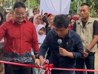 Abraham Garuda Laksono luncurkan mobil perpustakaan keliling lewat program Sahabat Sehat Pintar untuk dorong kesehatan dan literasi warga.