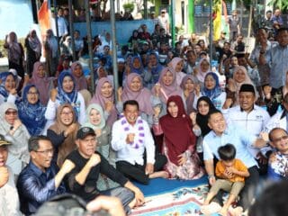 Bupati Tangerang silaturahmi dengan warga Kutajaya bahas penanganan banjir, pendidikan, dan komitmen pembangunan berkelanjutan.