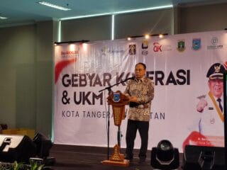 Menkop UKM Budi Arie dorong KKMP Tangsel jadi koperasi percontohan nasional. 54 koperasi kelurahan siap beroperasi secara profesional.