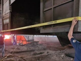 KLH/BPLH segel tungku PT Xin Yuan Steel di Balaraja akibat emisi pencemar udara dan pelanggaran dokumen serta izin lingkungan.