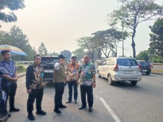 Pemkot Tangsel lakukan rekayasa lalu lintas untuk atasi kemacetan, Wakil Wali Kota Pilar Saga tinjau langsung kondisi di lapangan.