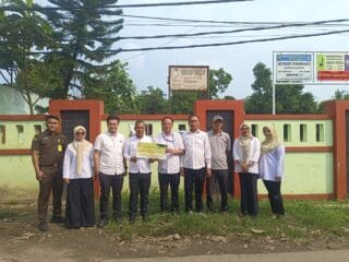 Kejari dan BPKAD Tangerang amankan kembali tanah SDN Pengadegan II senilai Rp 5,5 Miliar yang dikuasai ilegal selama 20 tahun.