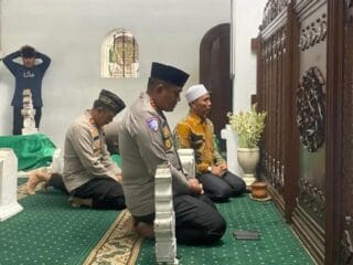 Kapolresta Tangerang ziarah ke makam Sultan Maulana Hasanuddin di Banten, serukan keteladanan nilai moral ulama dan jalin silaturahmi umat.