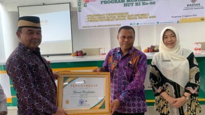 Sekda Tangerang hadiri Baznas Award 2025, 250 UMKM terima modal usaha. Pemkab-Baznas sinergi dukung kesejahteraan masyarakat.