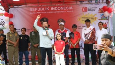 Bupati Tangerang hadiri puncak HUT RI ke-80 di Curug Wetan dan Sukamanah Rajeg, meriah dengan jalan sehat, seni, dan doorprize.