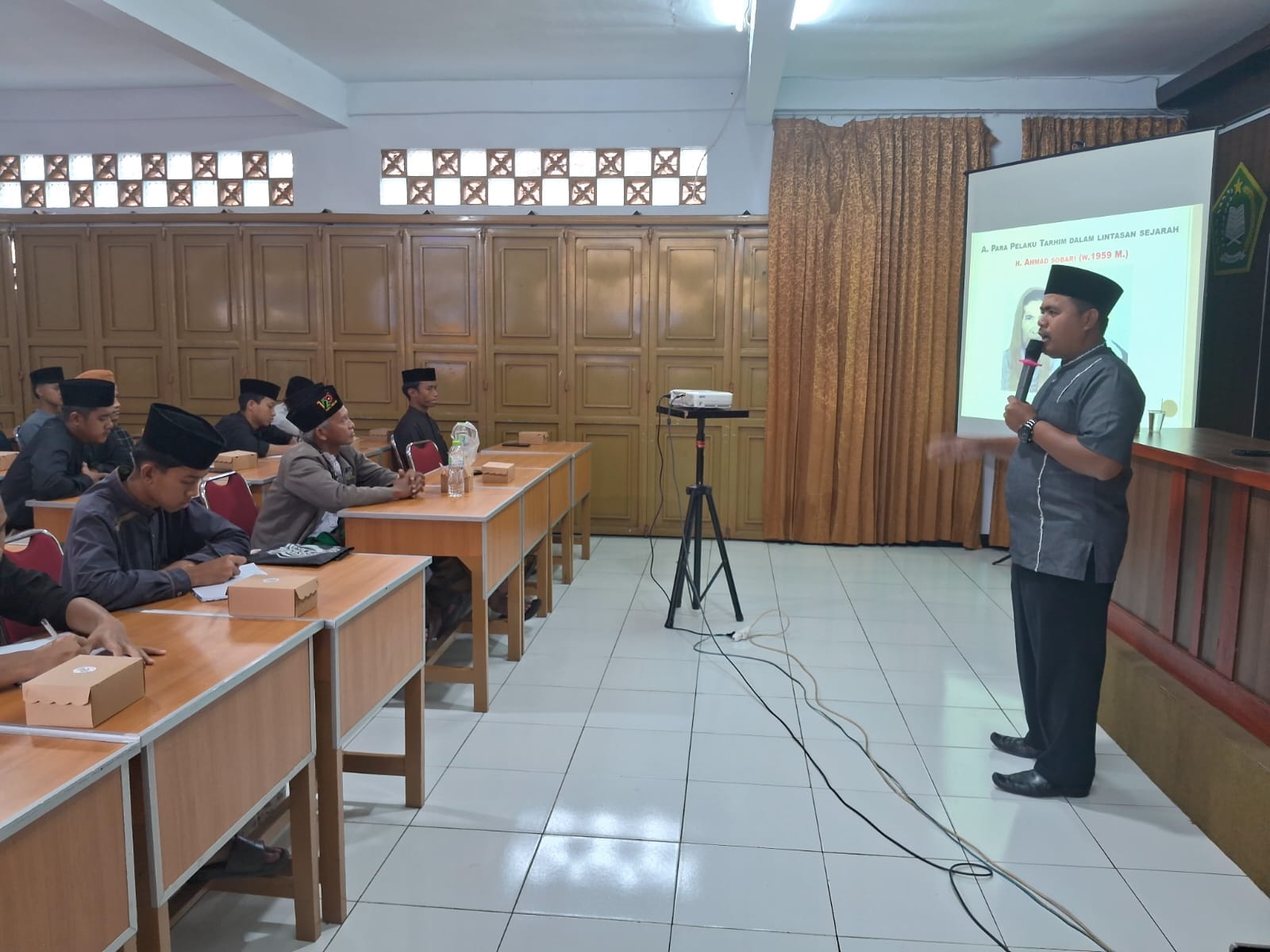 Pelatihan tarhim khas Suryalaya di Milad ke-120 jadi upaya melestarikan tradisi Islami sekaligus memperkuat syiar pesantren.