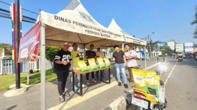 Polda Banten gelar Gerakan Pangan Murah, salurkan 20,5 ton beras di 9 lokasi untuk dukung ketahanan pangan dan ringankan beban warga.