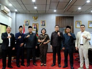 Kajari Tangerang bersilaturahmi ke DPRD, perkuat sinergi pengawasan hukum dan pembangunan demi pemerintahan yang transparan.