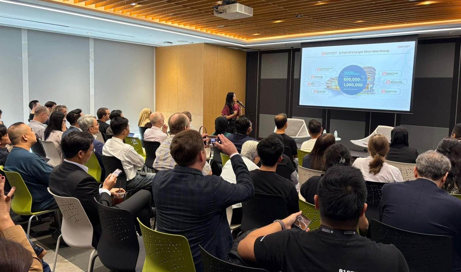 LLV luncurkan InnoLab, program co-innovation untuk startup. Jembatan kolaborasi teknologi global dan inovasi lokal di BSD City.