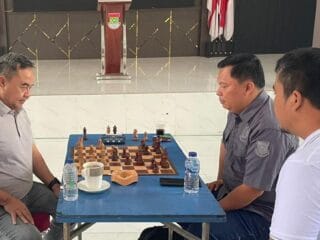 Soma Atmaja buka Putaran Kelima Liga Catur Percasi Tangerang di GSG Cikupa, diikuti 16 klub dan 106 pecatur ramaikan Ngeround Bareng.