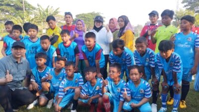 Wabup Tangerang Intan Nurul Hikmah buka turnamen 17-an di Sovil, ajak warga jaga kekompakan dan dukung pembangunan lingkungan.