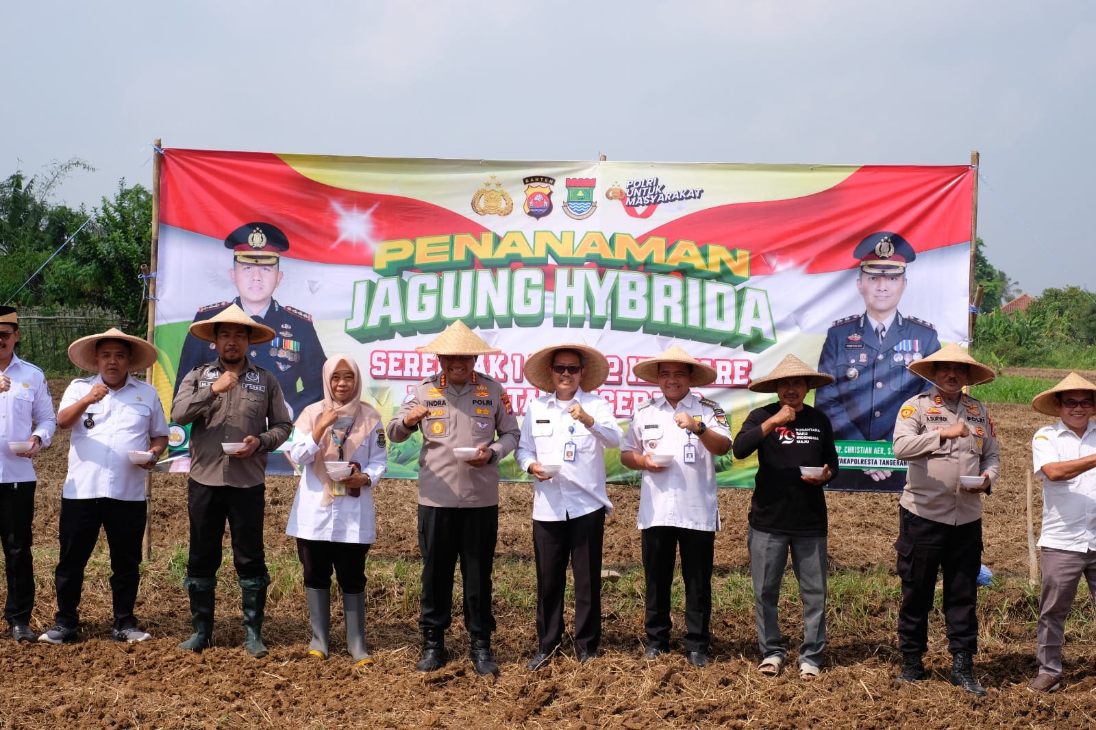 Penanaman jagung serentak di Kresek digelar sebagai bagian program 1 desa 2 hektare, dukung swasembada pangan dan diserap langsung oleh Bulog.