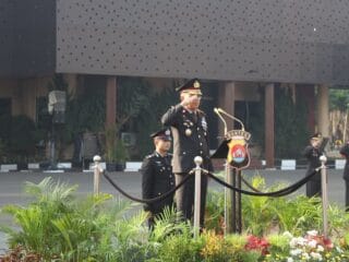 Polda Banten gelar upacara HUT RI ke-80, Wakapolda Brigjen Pol Hengki serahkan penghargaan bagi satker dan personel berprestasi.