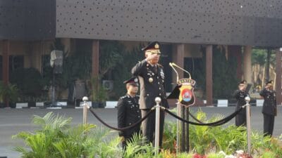 Polda Banten gelar upacara HUT RI ke-80, Wakapolda Brigjen Pol Hengki serahkan penghargaan bagi satker dan personel berprestasi.