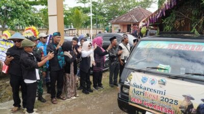 AgriFest 2025 Sukaresmi resmi dibuka Bupati Pandeglang, hadirkan pawai budaya, bazar UMKM, hingga balap traktor meriah.