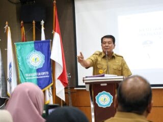 Bupati Tangerang H. Maesyal Rasyid memberi kuliah umum di UNIPI Curug, ajak mahasiswa berinovasi, kreatif, dan siap hadapi tantangan global.