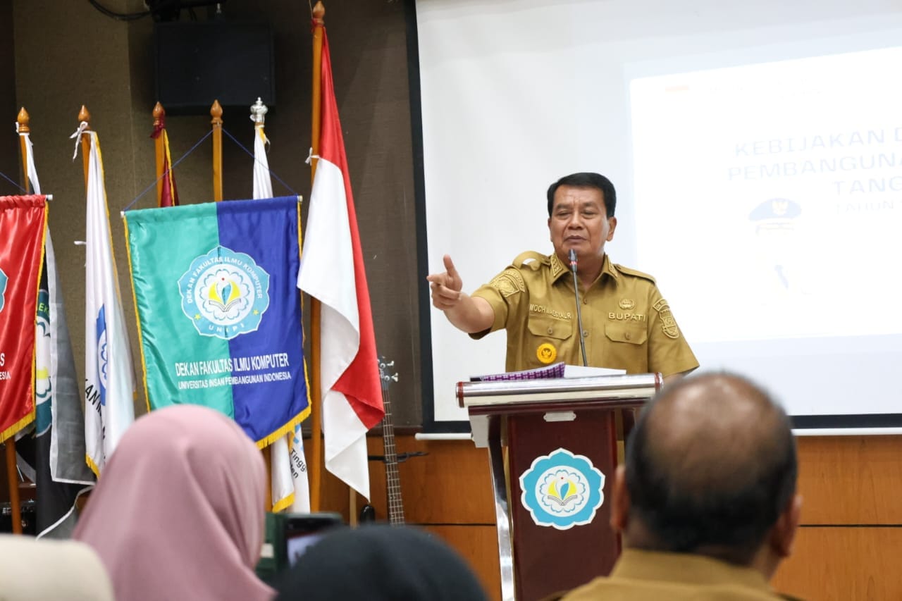 Bupati Tangerang H. Maesyal Rasyid memberi kuliah umum di UNIPI Curug, ajak mahasiswa berinovasi, kreatif, dan siap hadapi tantangan global.