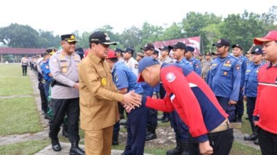 Bupati Tangerang pimpin apel siaga bencana. Ajak seluruh elemen perkuat koordinasi dan kesiapan hadapi musim hujan.