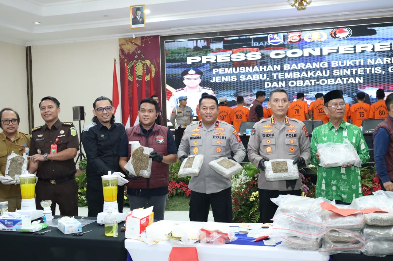 Polda Banten musnahkan barang bukti narkoba hasil 577 kasus sepanjang 2025, imbau masyarakat aktif cegah peredaran.