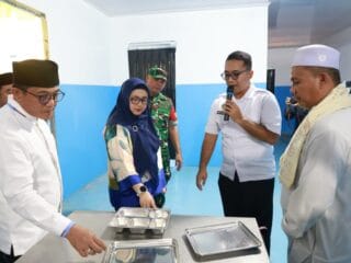 Dukung Ketahanan Pangan, Dapur Makan Bergizi Gratis Ponpes Al Badar Balaraja Diresmikan Wabup Intan