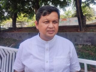 Pemkot Tangsel berikan pendampingan psikologis bagi siswa SD yang nyaris jatuh dari lantai tiga sekolah setelah videonya viral.